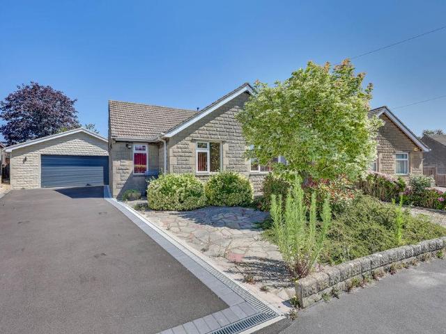 Bungalow for rent in Trowbridge