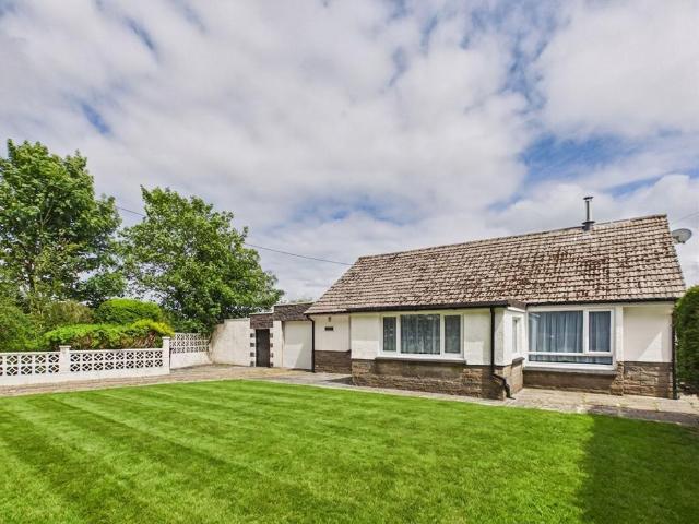 Bungalow for rent in Cornwall