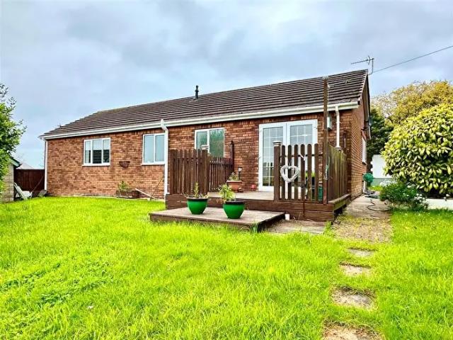 Apartment for rent in Fforest-fach, Swansea