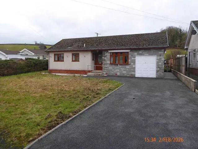 Apartment for rent in Llanfihangel-ar-Arth, Llanpumsaint