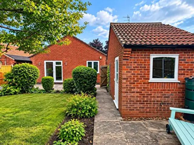 Apartment for rent in Oakwood, Derby