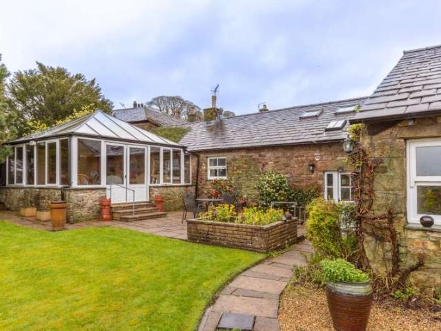 Farm for sale in Melling, Bare