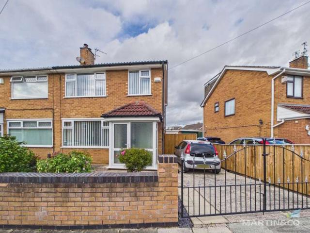 Farm for sale in Overchurch Hill, Moreton