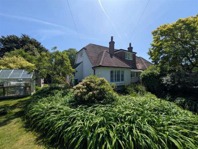 Farm for sale in Angmering, Clapham