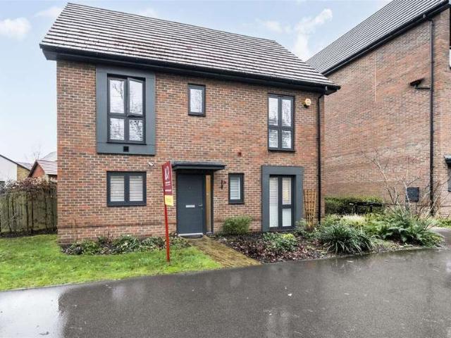 Farm for sale in Buckler's Park, Crowthorne