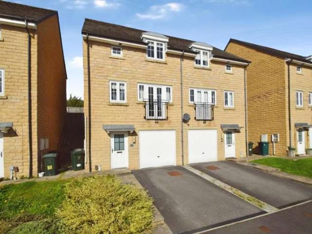 Farm for sale in Braithwaite, Bradford