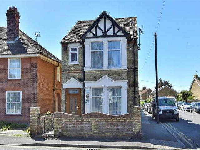 Farm for sale in Sheerness, Oad Street