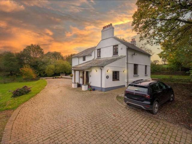 Farm for sale in Landulph