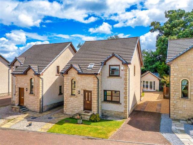 Farm for sale in Bathgate, Scotland