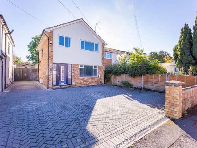 Farm for sale in Langley, Slough