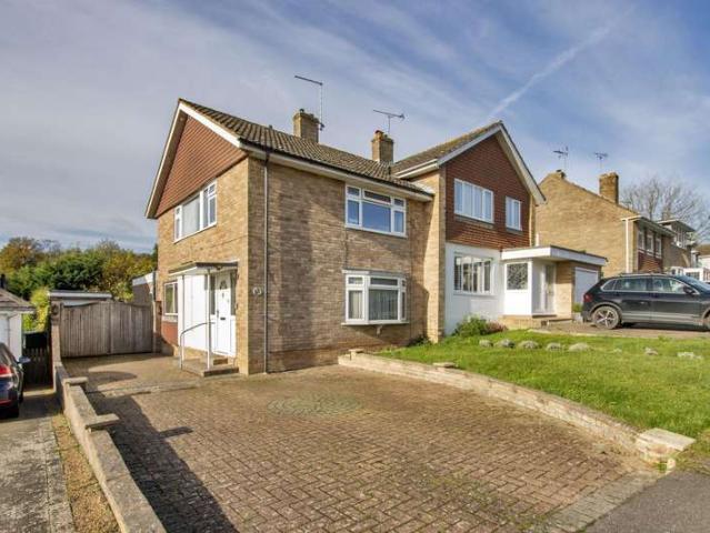 Farm for sale in Hawkenbury, Sandown Park