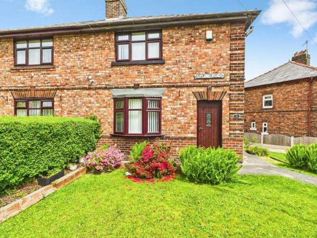 Farm for sale in Thatto Heath, St Helens
