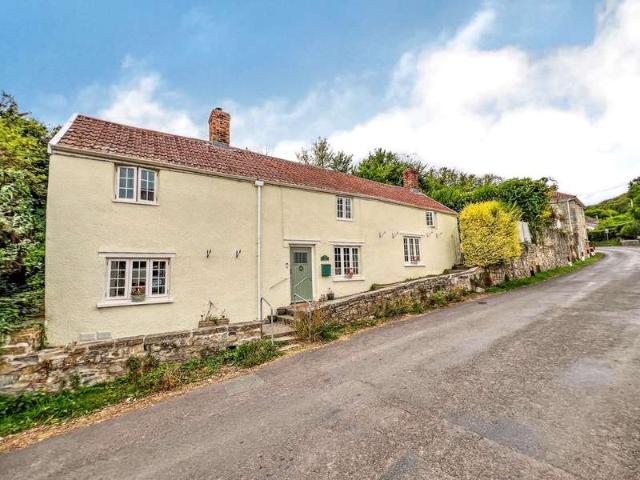 Farm for sale in Moorlinch