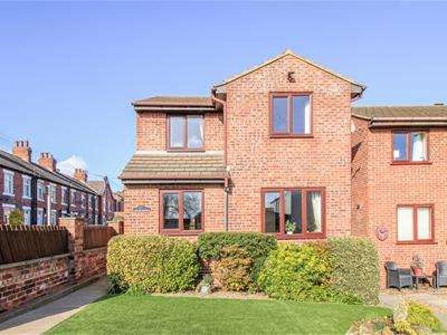 Farm for sale in Horbury, West Yorkshire