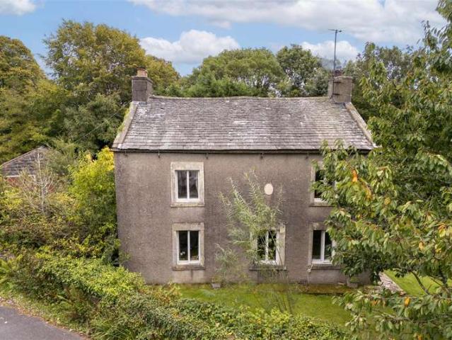 Farm for sale in Gressingham, Bare