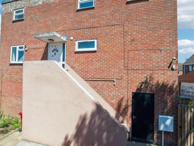 Farm for sale in Slough