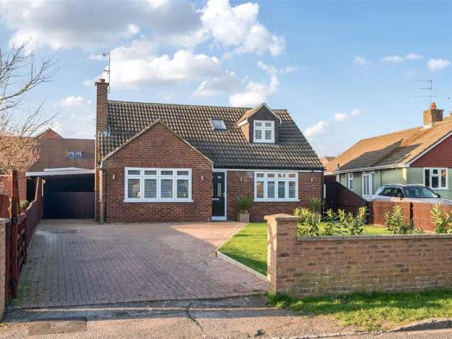 Bungalow for sale in Aston Clinton, Buckinghamshire