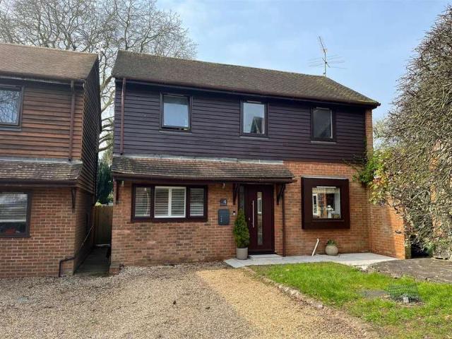 Farm for sale in Great Marlow, Lunnon