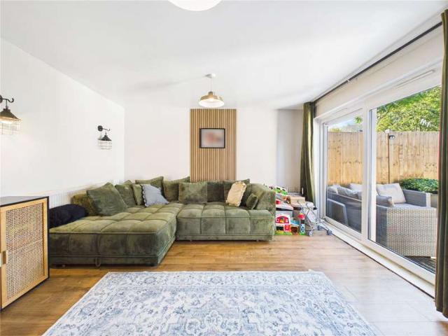 Farm for sale in Feckenham, City Of Bristol