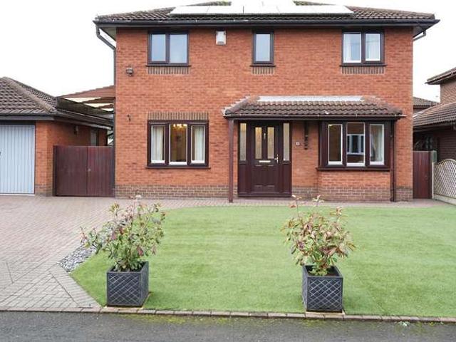 Farm for sale in Ashton upon Mersey, Trafford Park