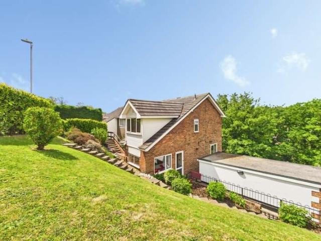 Farm for sale in Golden Valley, Folkestone