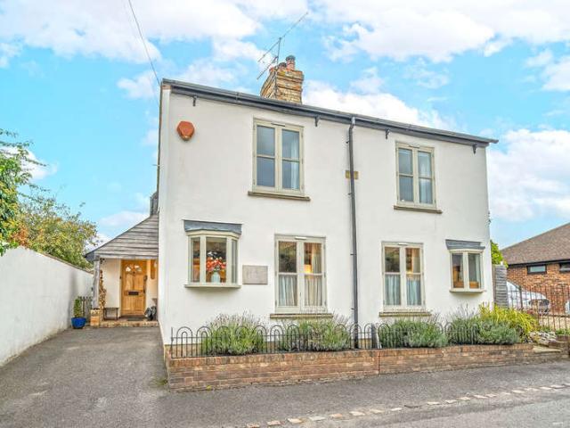 Farm for sale in Berrick Salome, Oxfordshire