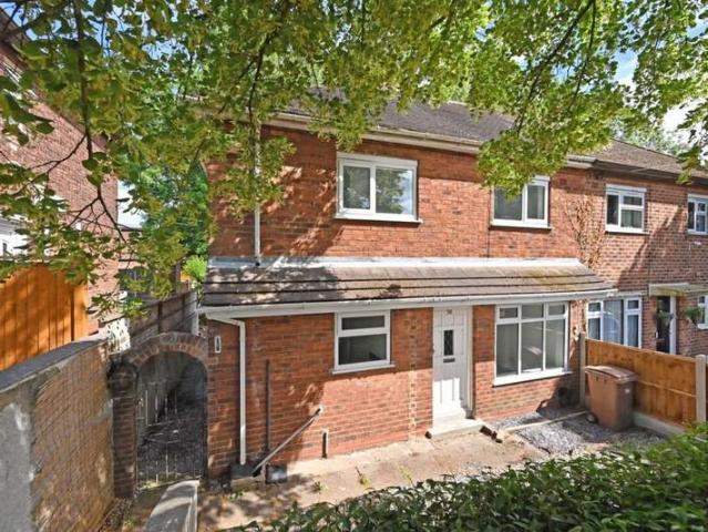 Farm for sale in Norton-Le-Moors, Smallthorne