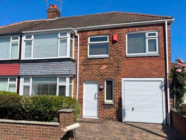 Farm for sale in South Wellfield, Shiremoor