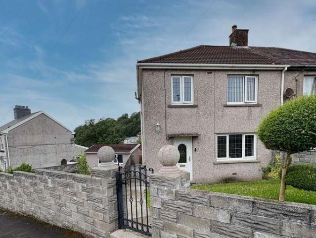 Farm for sale in Baglan