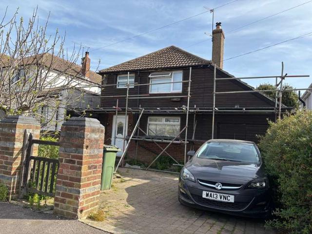 Farm for sale in Grove Park, Oad Street