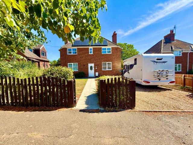 Farm for sale in Braunston