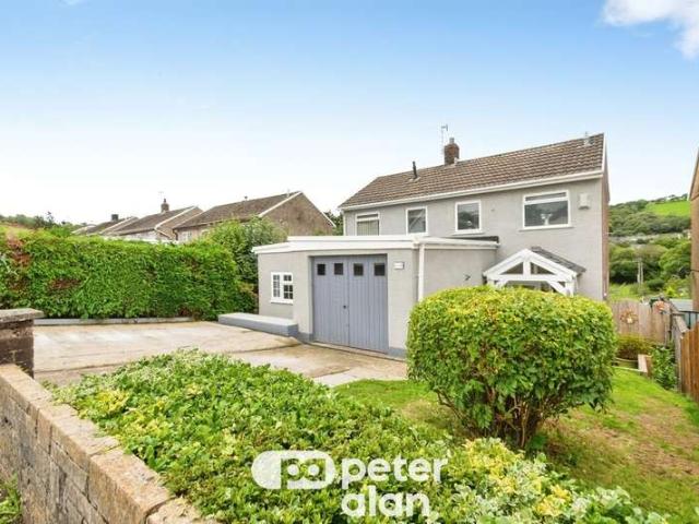 Farm for sale in Maesteg, Garth