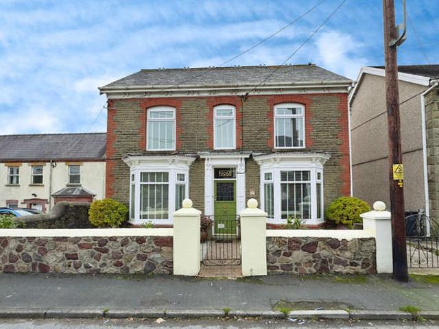 Farm for sale in Ystradgynlais, Wales