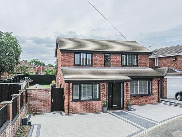 Farm for sale in Woolston, Warrington
