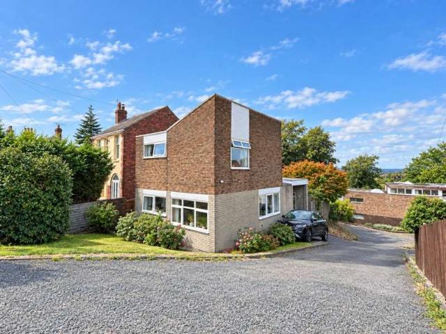 Farm for sale in Coseley, West Midlands