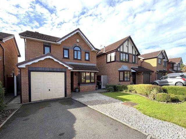 Farm for sale in Daisy Hill, Bolton
