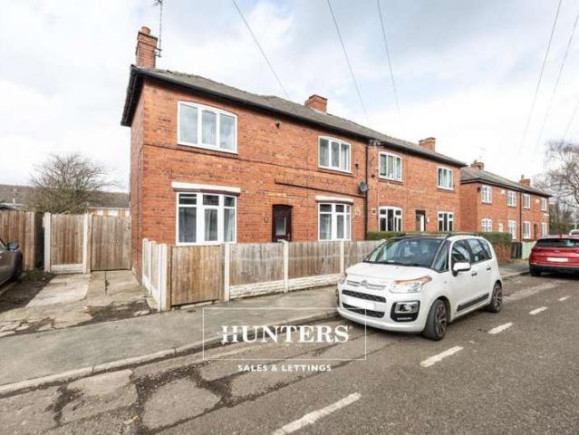 Farm for sale in Glasshoughton, Castleford