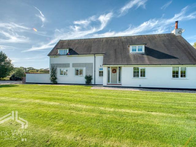 Farm for sale in Saltcotes, Fylde