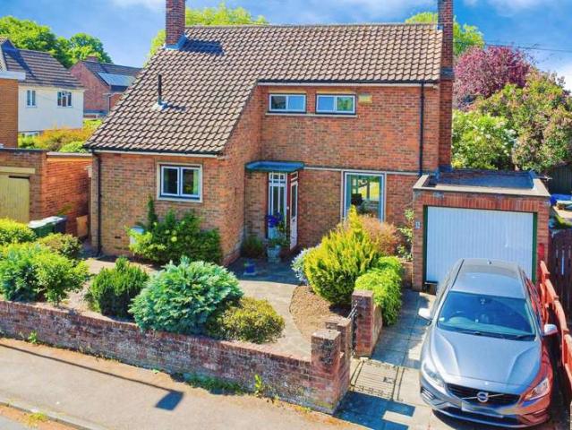 Farm for sale in Wotton, Gloucester