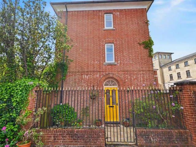 Farm for sale in Poundbury, Fordington