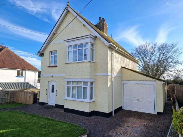 Farm for sale in Littleham, Budlake