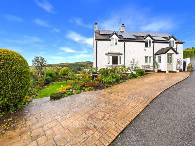 Farm for sale in Brymbo, Bwlchgwyn