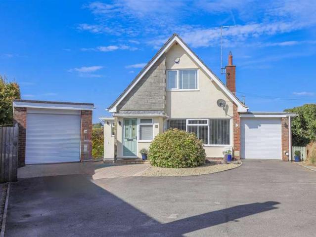 Farm for sale in Aberthin, Wales