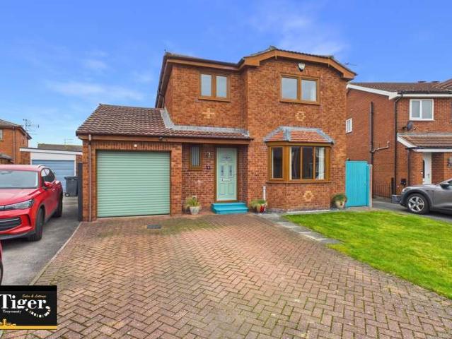 Farm for sale in Common Edge, Blackpool