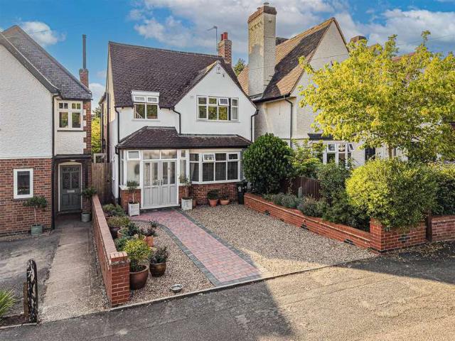 Farm for sale in Knighton, Old Wharf