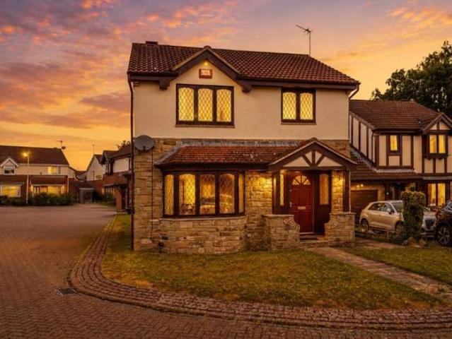 Farm for sale in Howlett Cross, Robin Hood