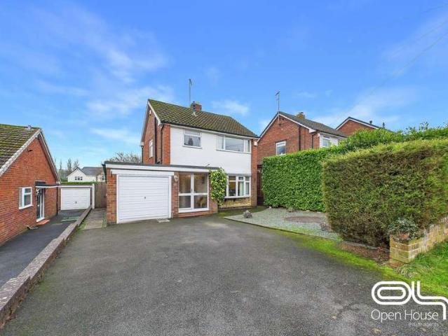 Farm for sale in Berkswich, Baswich