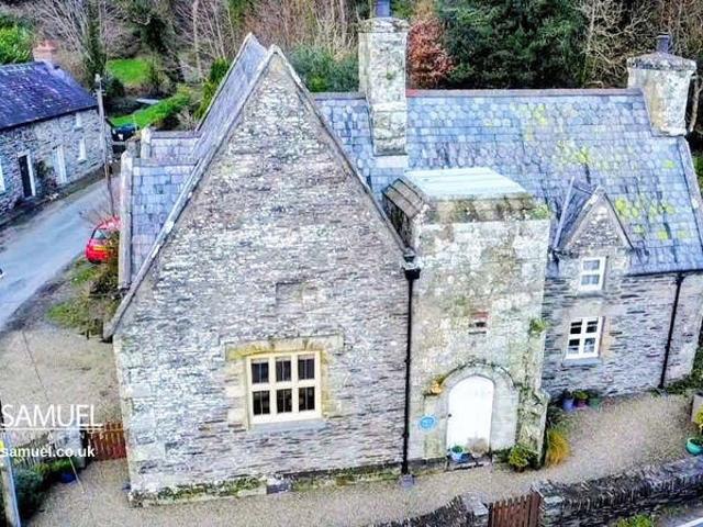 Farm for sale in Eglwyswrw, Wales