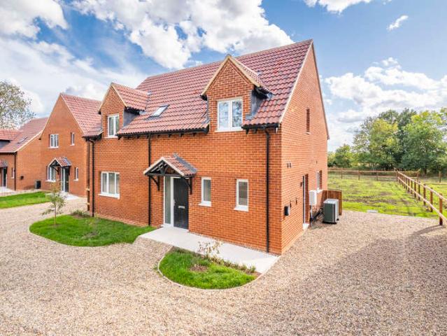 Farm for sale in Chelmondiston, Suffolk
