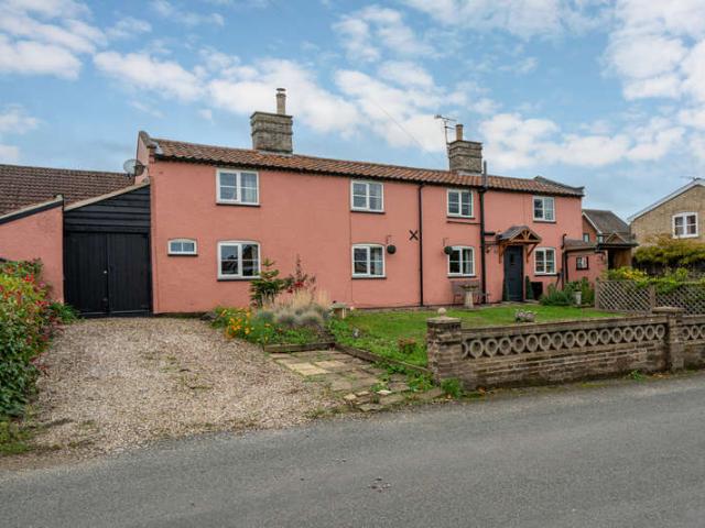 Farm for sale in Wickham Market, Eastbridge